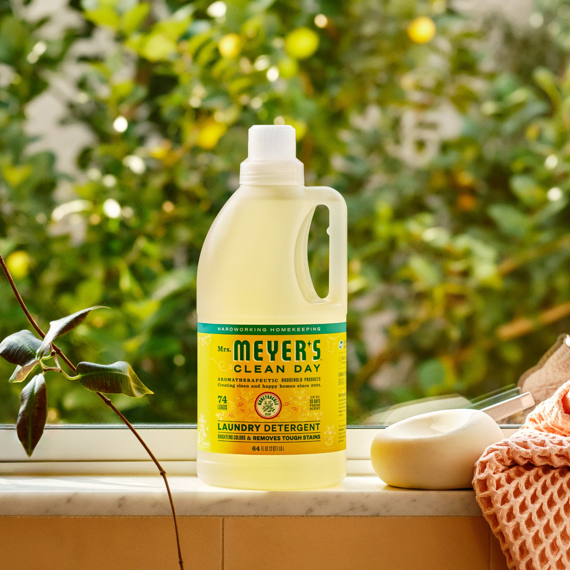 Honeysuckle Laundry Detergent - View 6